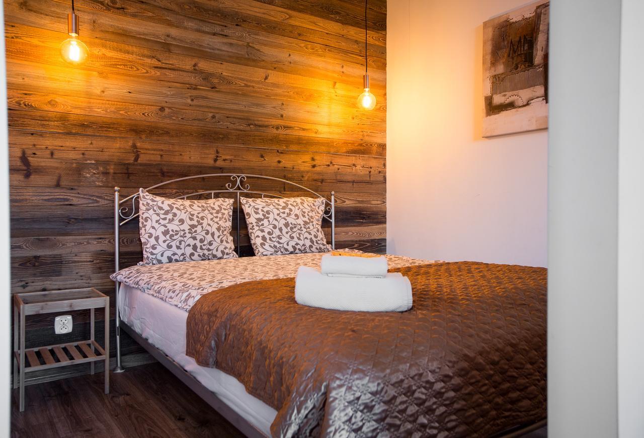 Way2Stay Apartment With Parking Torun Bagian luar foto